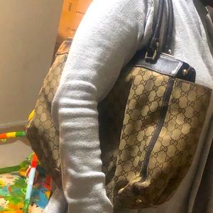Authentic Gucci shoulder bag